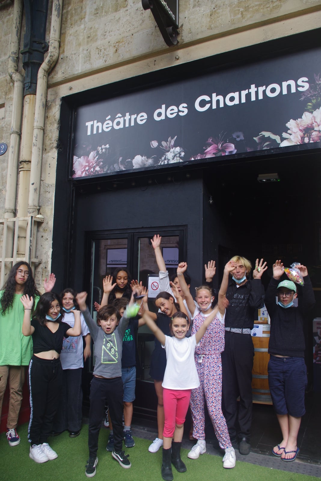Les mêmes, APRÈS la représentation